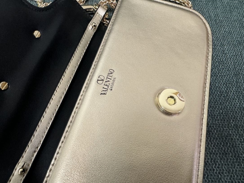 Va1e*ntin0 satchel bag